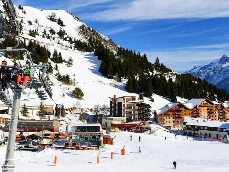 Cozy Apartment With A Dishwasher At 100 M. From The Slopes