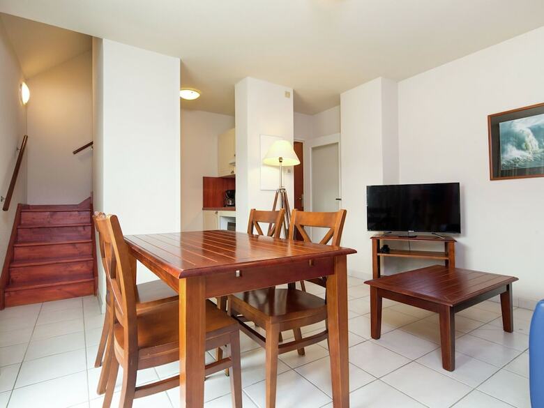 Marine Apartment With Dishwasher In Harbor Town