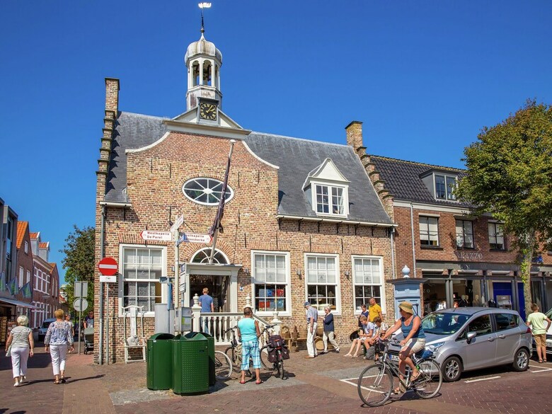 Comfortable Chalet With Dishwasher, Nearn Cosy Domburg