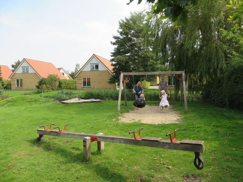 Detached House With Dishwasher, At Only 19 Km. From Hoorn