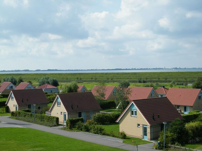 Detached House With Dishwasher, At Only 19 Km. From Hoorn