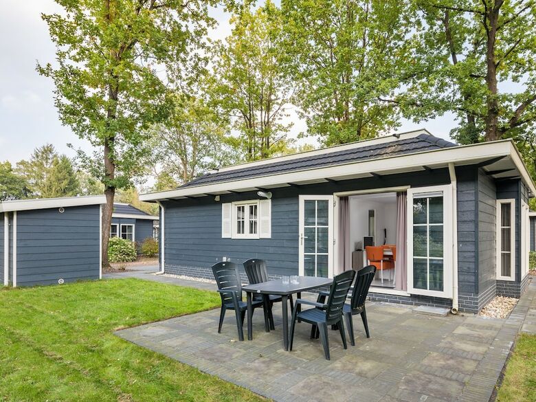 Detached Chalet With Dishwasher, In A Nature Reserve