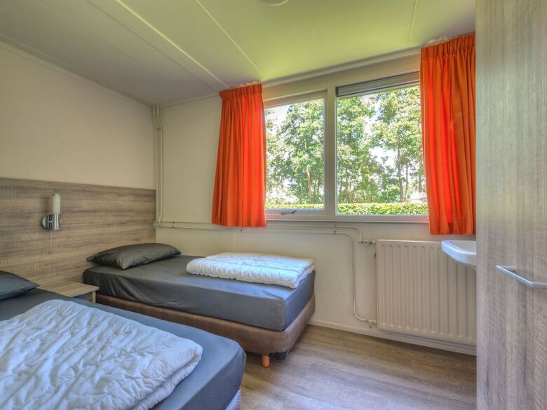 Single Storey Isolated Bungalow 3 Km. From Renesse And Beach
