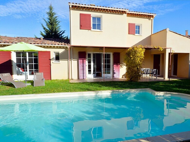 Luxury Provencal Villa With Ac, In Charming Lub�ron Region