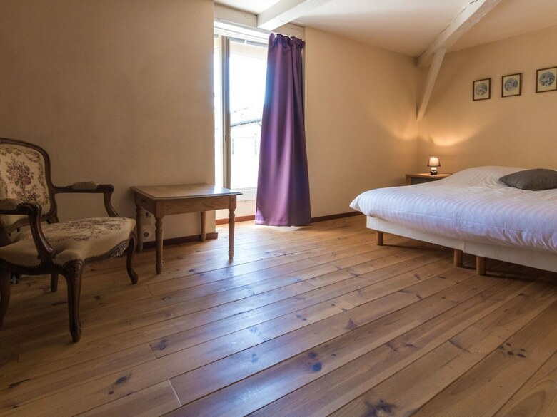 Very Spacious Cottage With A Separate Guest House On A Medieval Domain