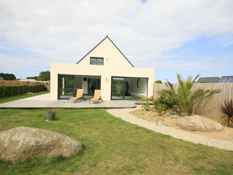 Modern Villa In Ploun�our-trez With Large Garden