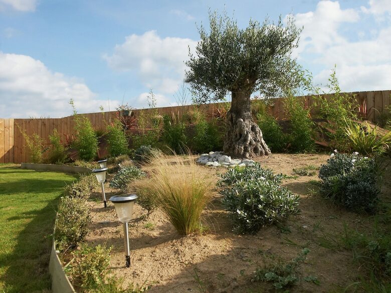 Modern Villa In Ploun�our-trez With Large Garden