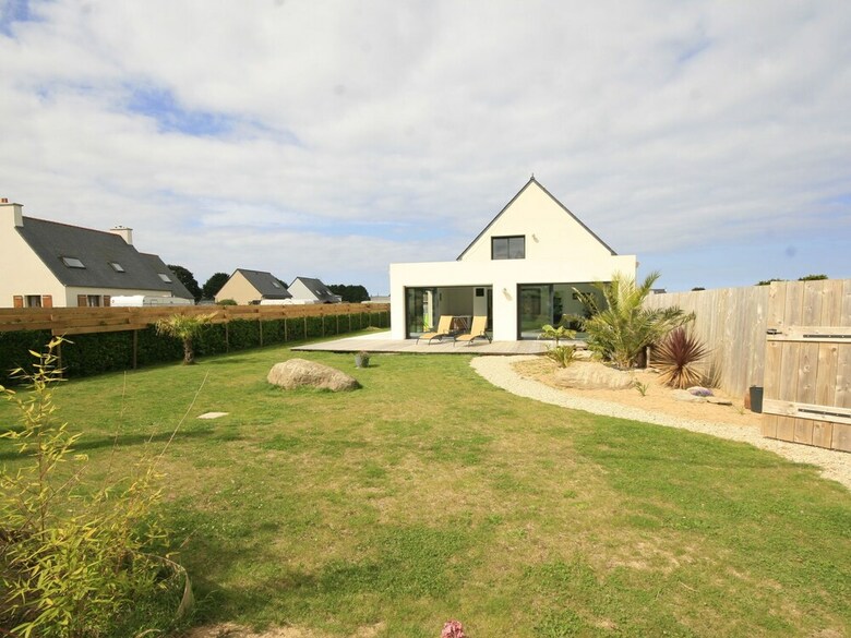 Modern Villa In Ploun�our-trez With Large Garden