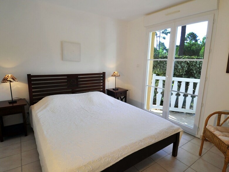 Luxurious Villa With A Fire Place At 2 Km. From The Sea