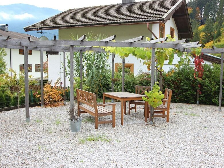 Spacious Chalet In Leogang Near Ski Area
