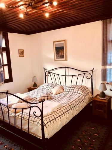 Sharlopova Guest House
