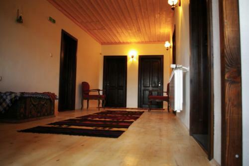Hostal Mutafova Guest House