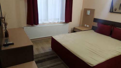 Hostal Ego Guest House