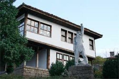 Geto Apartment