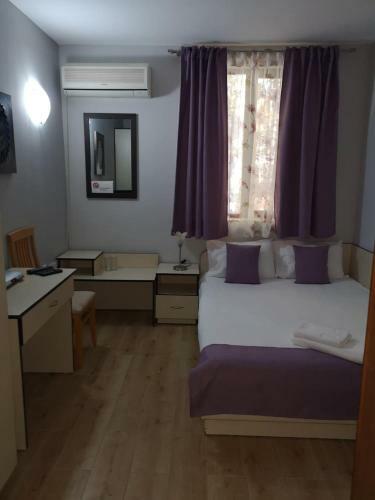 Jack Family Hotel