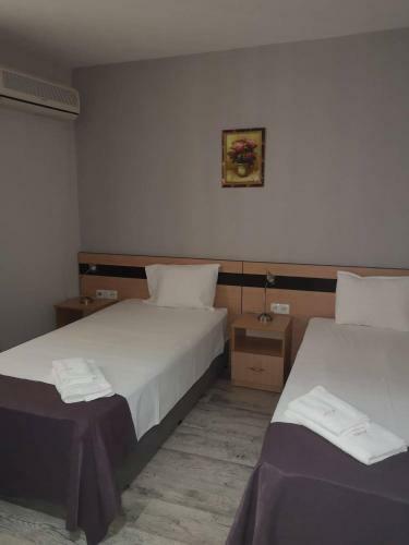 Jack Family Hotel
