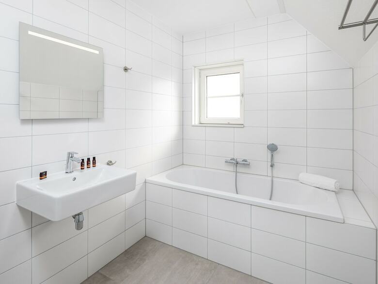 Cozy Villa In Nieuwvliet With Sauna