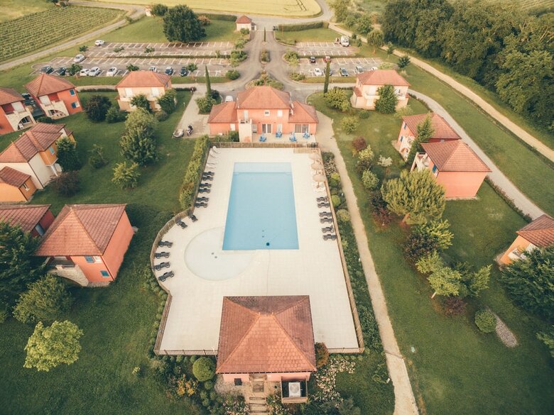 Furnished Apartment In Prayssac With Terrace