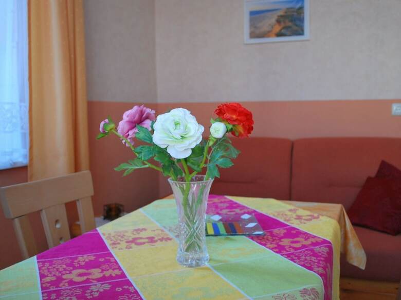 Cozy Apartment In K�hlungsborn Near Beach