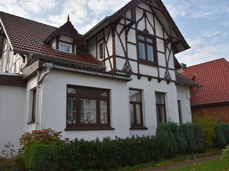 Cozy Apartment In K�hlungsborn Near Beach