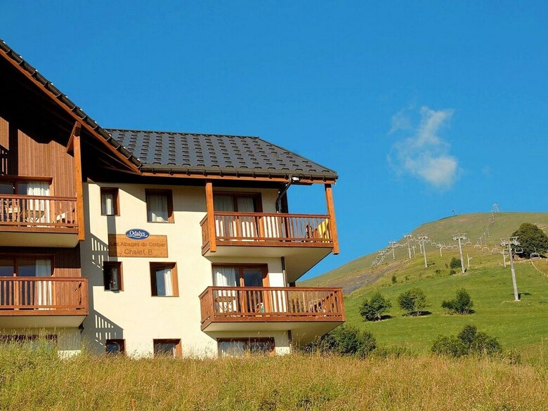 Nice Apartment With A Balcony Located 200 M. From The Slopes
