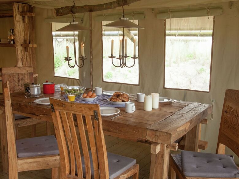 Comfortable Tent Lodge In Callantsoog With Garden