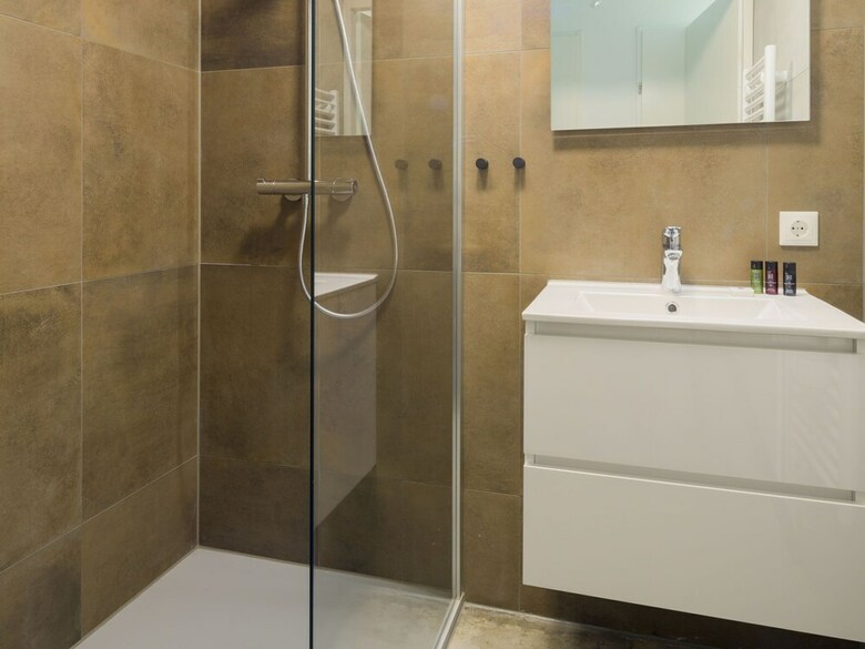 Luxurious Lodge With Two Bathrooms, Only 200m From The Beach