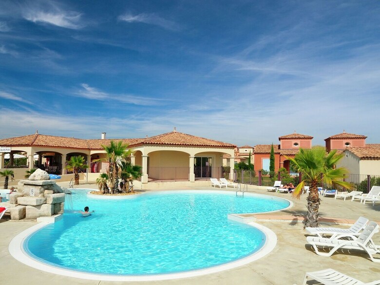 Summer Villa With Terrace Or Loggia, Located In Languedoc
