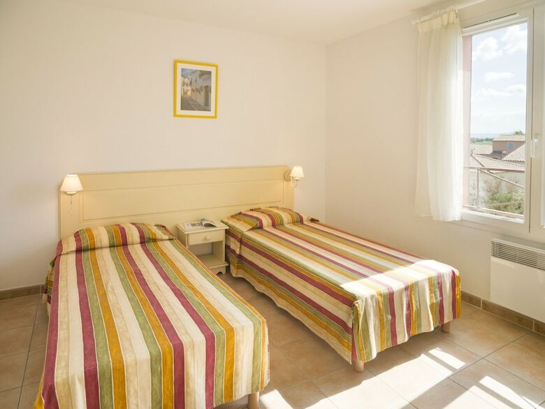 Summer Villa With Terrace Or Loggia, Located In Languedoc