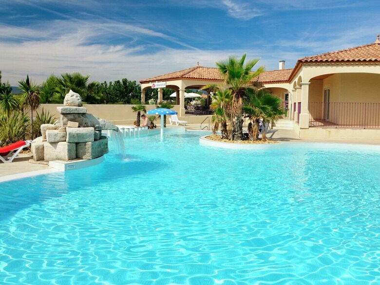 Summer Villa With Terrace Or Loggia, Located In Languedoc