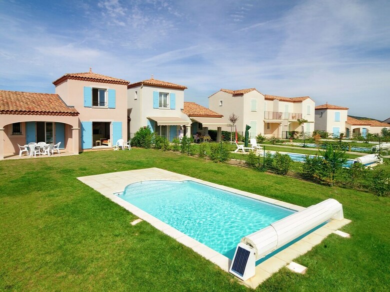 Summer Villa With Terrace Or Loggia, Located In Languedoc