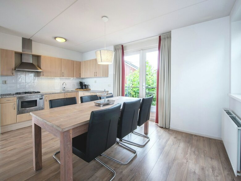 Tidy Apartment With Dishwasher, Close To Amsterdam