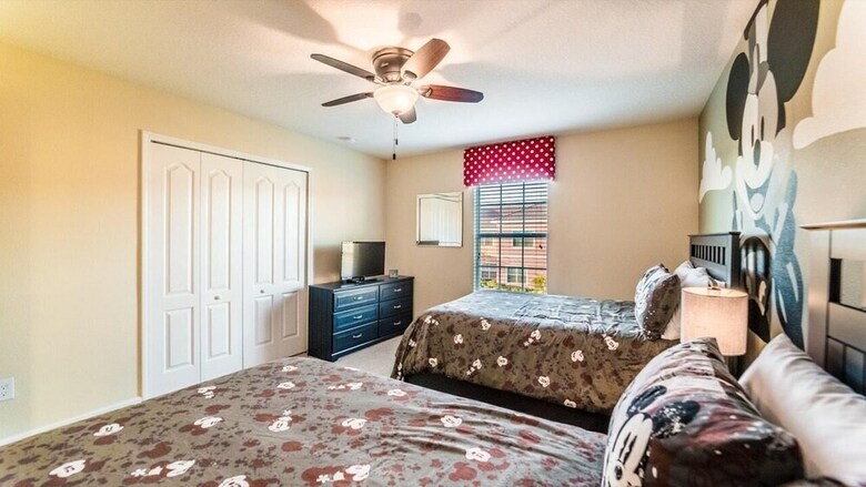 8974 Bismarck Palm Road