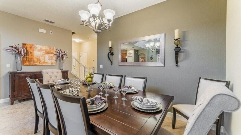 8974 Bismarck Palm Road
