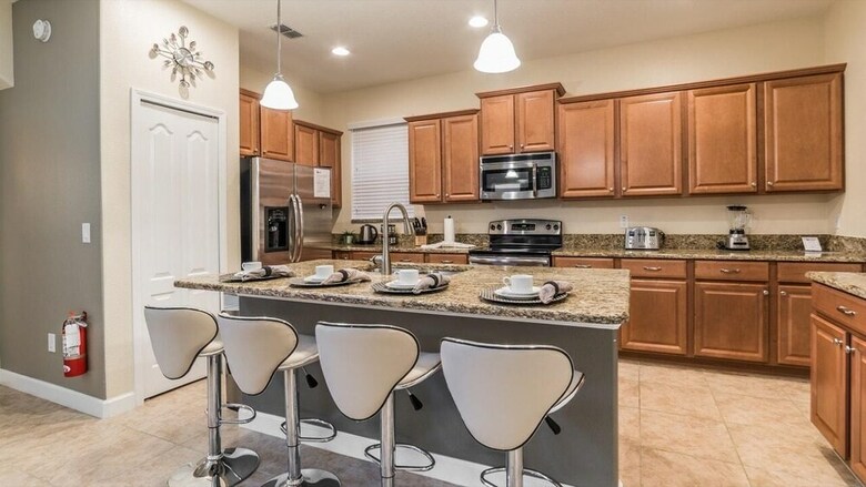 8974 Bismarck Palm Road