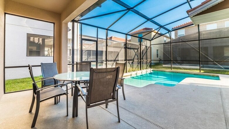 8974 Bismarck Palm Road