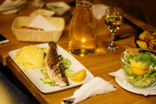 Hotel Lifeharbour Limanu