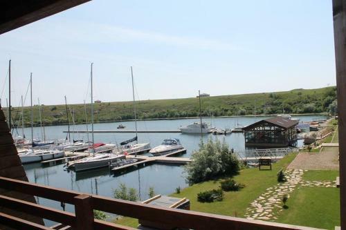 Hotel Lifeharbour Limanu