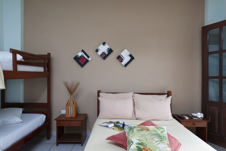 Coqueiros Praia Hotel - Balne�rio de Iriri