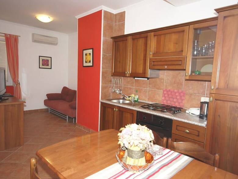Cosy Apartment With Private Beach In Kraljevica