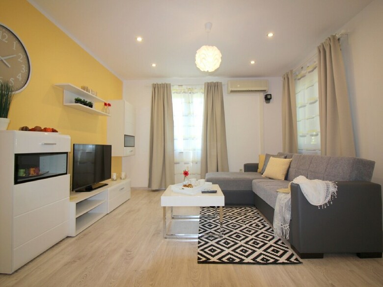 Contemporary Bungalow In Porec With Swimming Pool