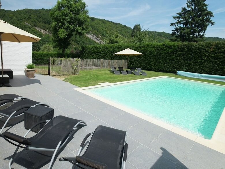 Stylish Mansion In Hasti�re With Swimming Pool