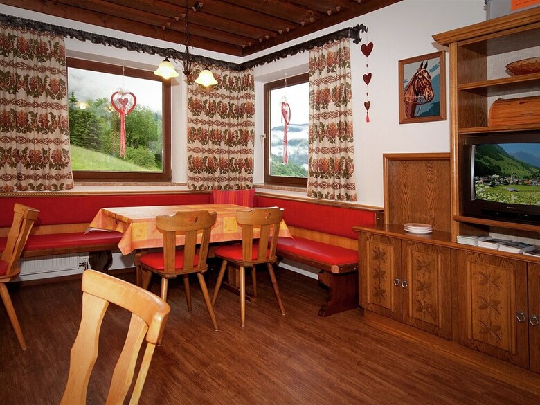 Modern Villa In Saalbach-hinterglemm Near Ski Area