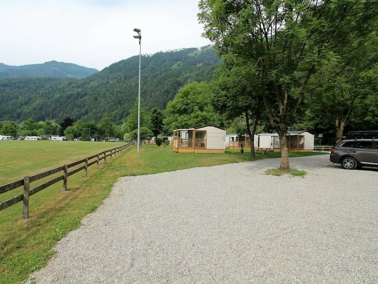 Charming Mobile Home In Sachsenburg With Garden