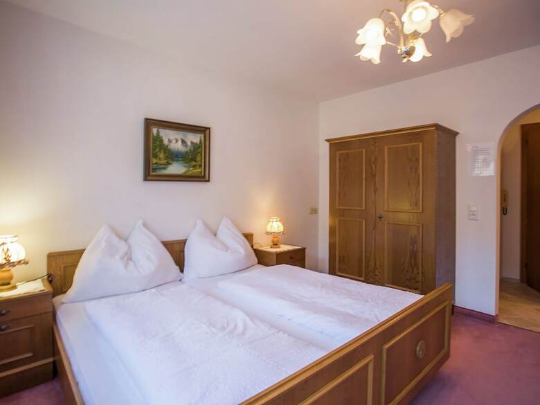 Pleasant Apartment With Ski Storage,balcony, Garden, Parking