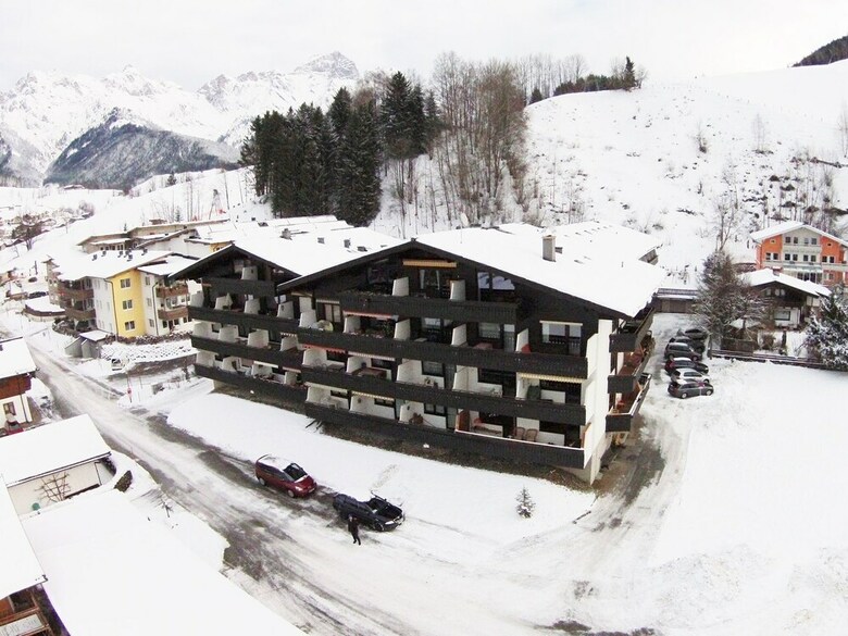 Cozy Apartment Near Ski Area In Maria Alm