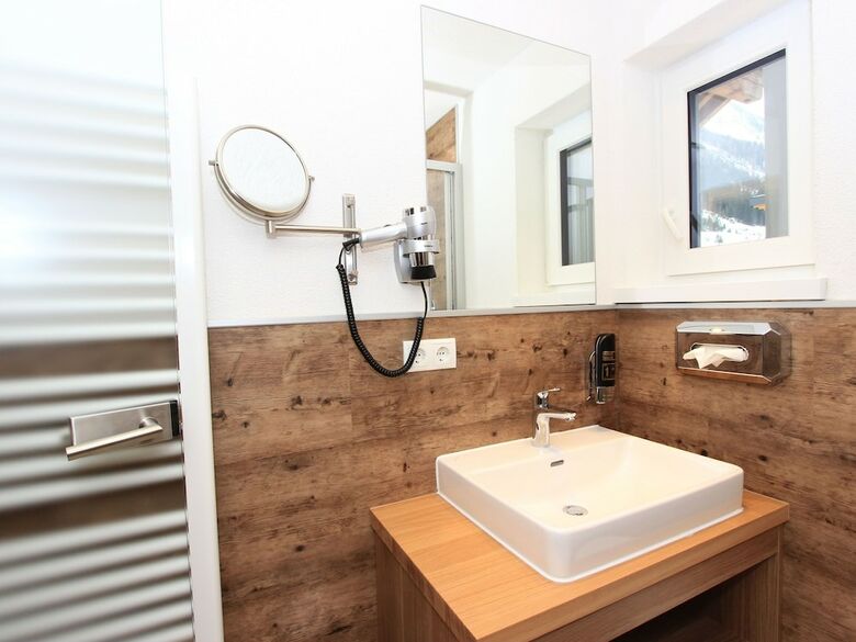 Apartment On A Ski-slope In Ischgl With Sauna & Balcony