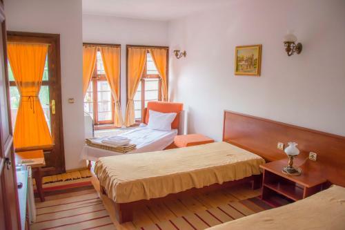 Hostal Alexandrov's Houses