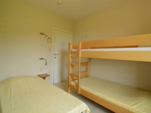Lodge Holiday Home Aux Quatre Saisons Ferrieres