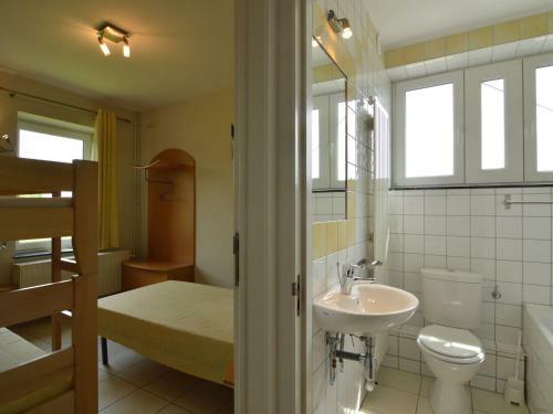 Lodge Holiday Home Aux Quatre Saisons Ferrieres